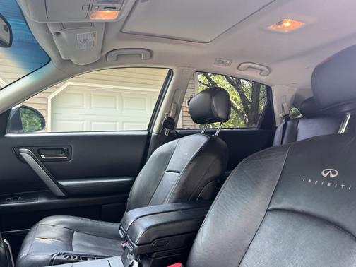 2005 INFINITI FX45 Base