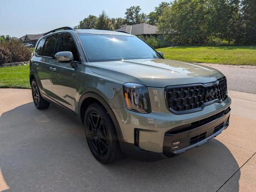 Green 2025 Kia Telluride SX Prestige X-Line