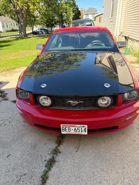 Red 2006 Ford Mustang GT