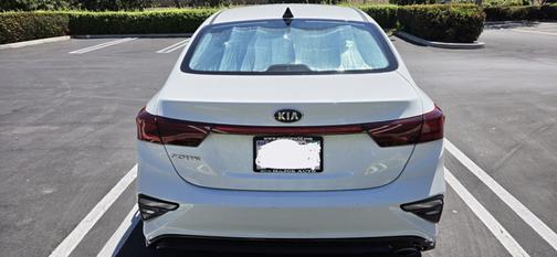 White 2021 Kia Forte LXS