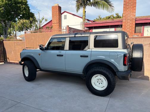 2022 Ford Bronco Badlands Advanced
