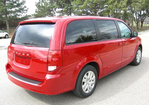 Red 2016 Dodge Grand Caravan AVP/SE