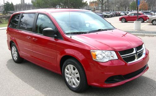 Red 2016 Dodge Grand Caravan AVP/SE