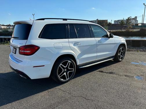 2017 Mercedes-Benz GLS 550 4MATIC