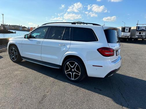 2017 Mercedes-Benz GLS 550 4MATIC