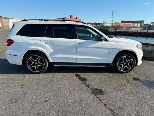 2017 Mercedes-Benz GLS 550 4MATIC