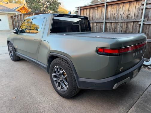 2022 Rivian R1T Launch Edition