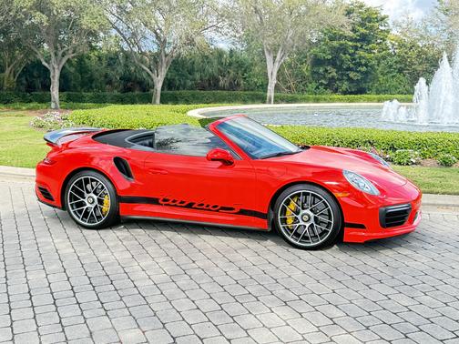 2017 Porsche 911 911 Turbo S Cabriolet