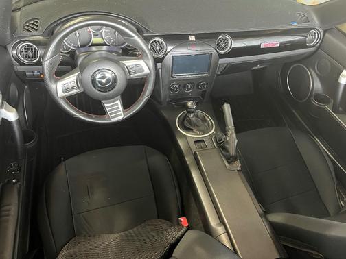 Gray 2006 Mazda MX-5 Miata Grand Touring
