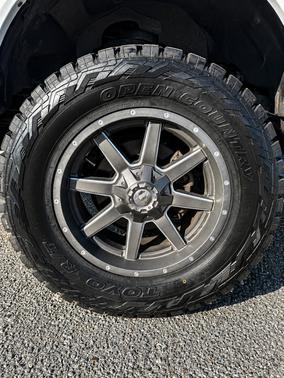 White 2015 Ford F-150 Lariat