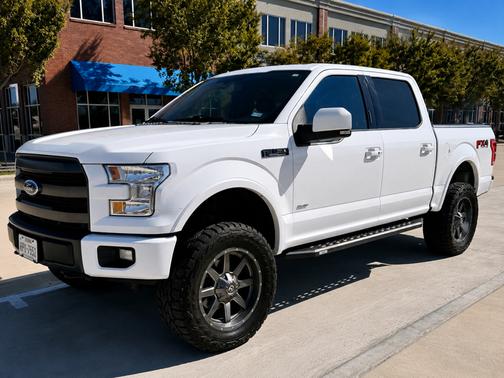 White 2015 Ford F-150 Lariat