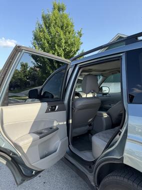2010 Subaru Forester 2.5 X Premium