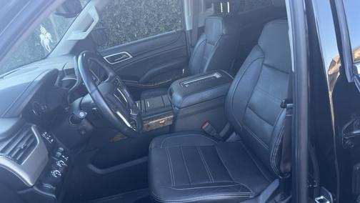Black 2016 GMC Yukon XL Denali