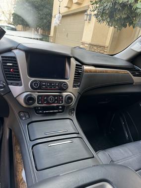 Black 2016 GMC Yukon XL Denali