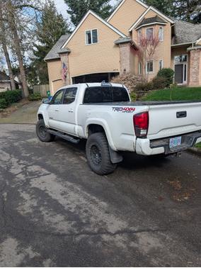 2018 Toyota Tacoma TRD Sport