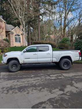 2018 Toyota Tacoma TRD Sport
