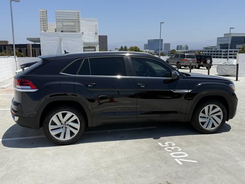 2020 Volkswagen Atlas Cross Sport 3.6L V6 SE w/Technology