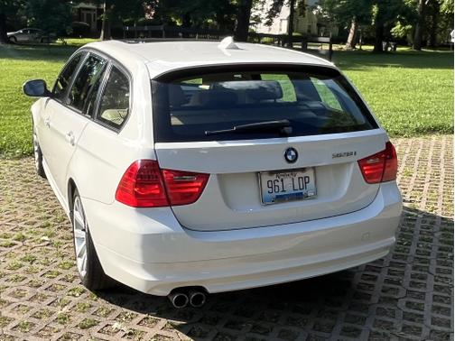 2011 BMW 328 i