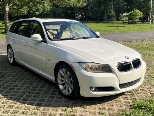 2011 BMW 328 i