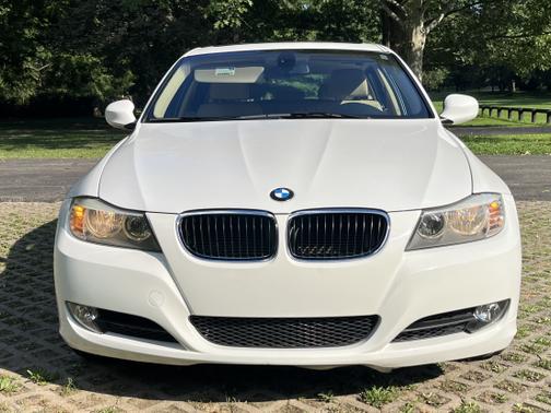 2011 BMW 328 i