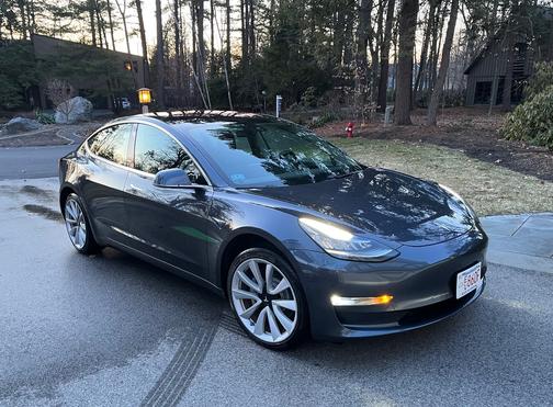 Gray 2018 Tesla Model 3 Long Range