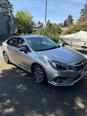 Gold 2018 Subaru Legacy 2.5i Premium
