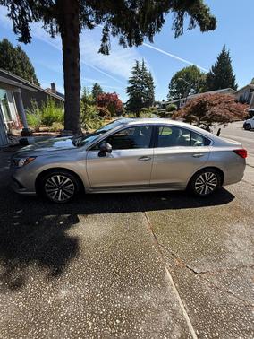 Gold 2018 Subaru Legacy 2.5i Premium