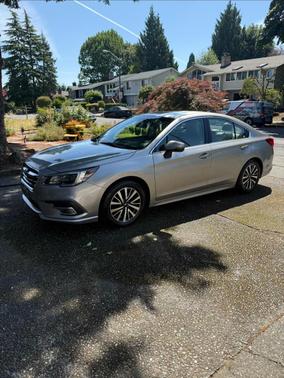 Gold 2018 Subaru Legacy 2.5i Premium