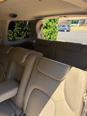 White 2008 Nissan Pathfinder LE