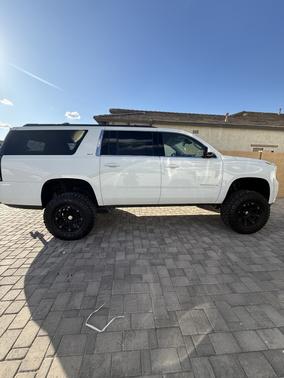2017 GMC Yukon XL SLT