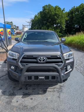 2017 Toyota Tacoma SR5