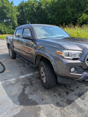 2017 Toyota Tacoma SR5