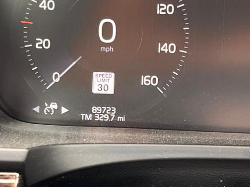 2018 Volvo S90 T6 Momentum