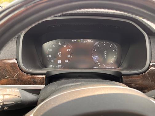 2018 Volvo S90 T6 Momentum