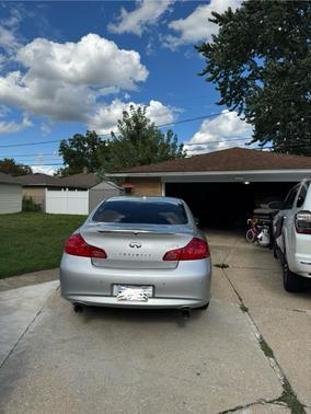 Silver 2013 INFINITI G37 x