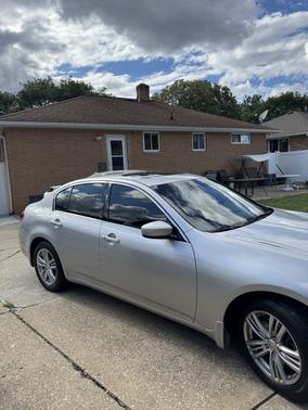 Silver 2013 INFINITI G37 x
