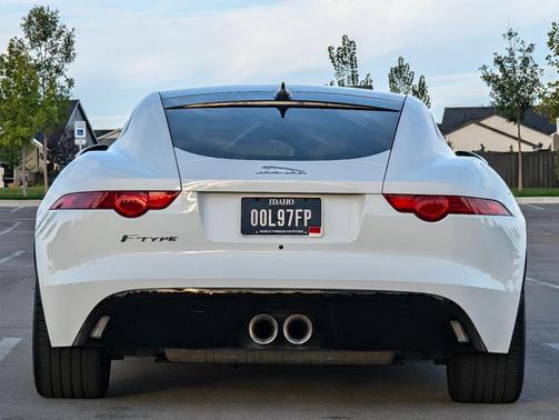 White 2017 Jaguar F-TYPE Premium