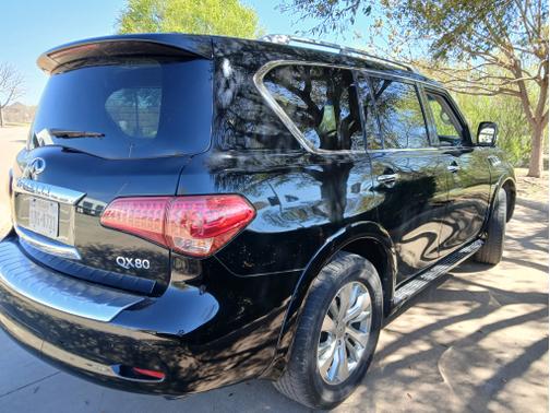 2016 INFINITI QX80 Base