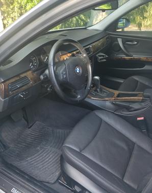 Silver 2006 BMW 325 i