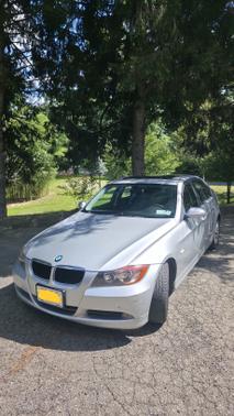 Silver 2006 BMW 325 i