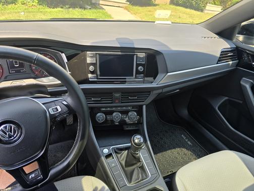 2021 Volkswagen Jetta 1.4T R-Line