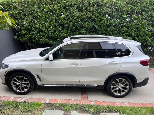 Photo 1 of 28 of 2019 BMW X5 xDrive40i
