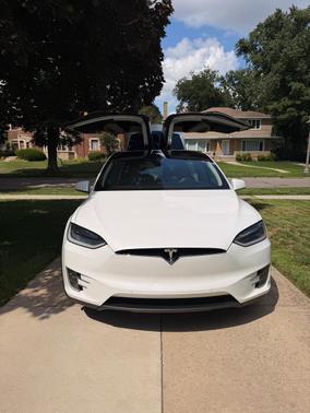 White 2016 Tesla Model X 75D