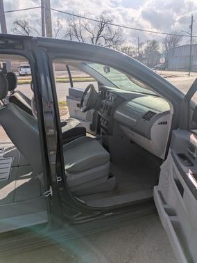 Black 2008 Dodge Grand Caravan SE