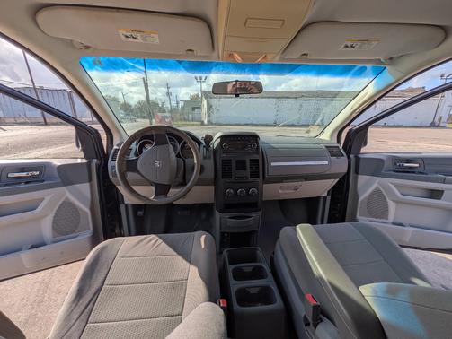 Black 2008 Dodge Grand Caravan SE