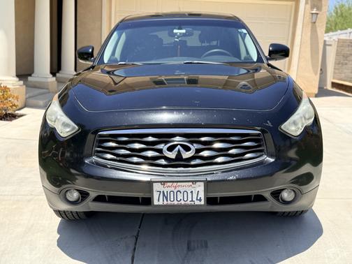Black 2011 INFINITI FX35 Base