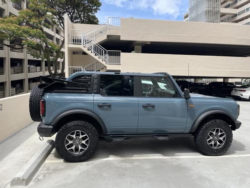 2022 Ford Bronco Badlands Advanced
