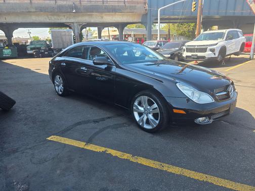 Black 2010 Mercedes-Benz CLS-Class CLS 550