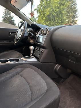 Black 2012 Nissan Rogue S