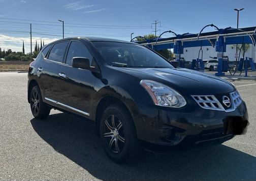 Black 2012 Nissan Rogue S